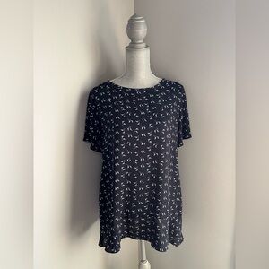 Loft Dark Navy small leaf print flutter top size medium